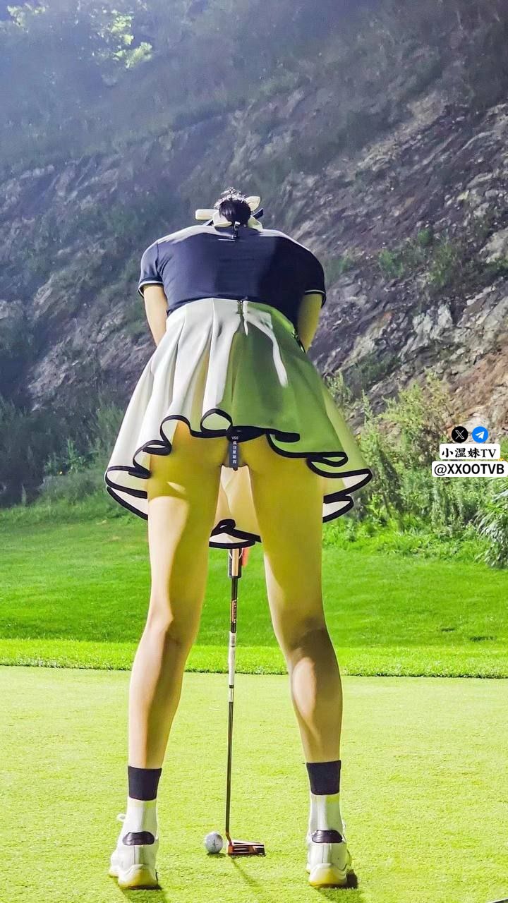 长相清秀高颜值长发美女和炮友双人啪啪 骑脸69互舔上位自己动很是诱惑喜欢不要错过 A
